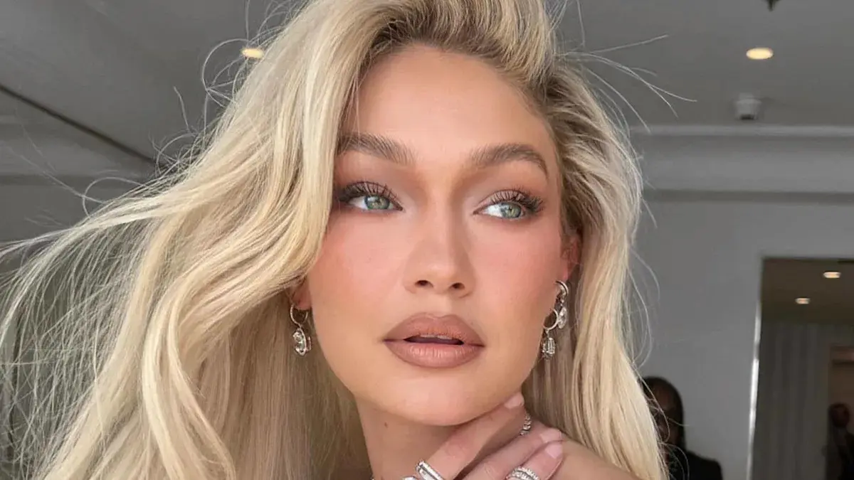 Gigi Hadid battles the heatwave in incredible micro string bikini